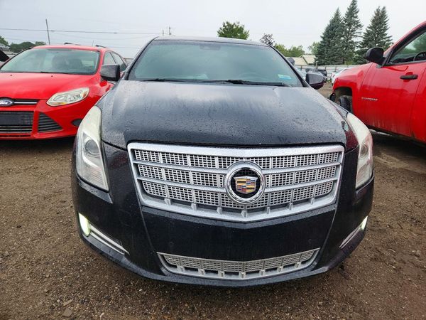 2013 CADILLAC XTS Platinum Collection