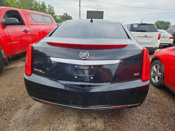 2013 CADILLAC XTS Platinum Collection