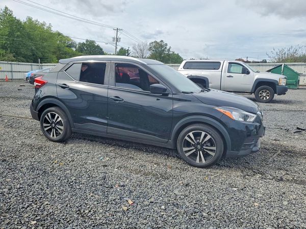 2020 NISSAN KICKS