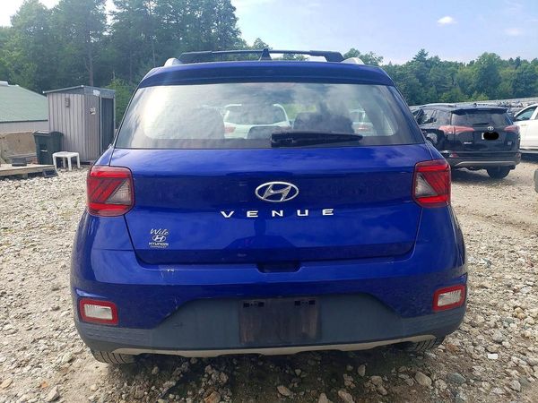 2021 HYUNDAI VENUE