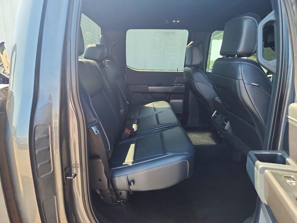 2025 FORD F150
