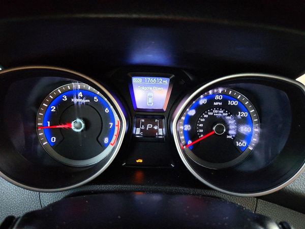 2014 HYUNDAI ELANTRA STD, Style, Tech