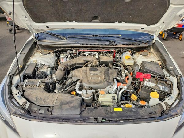 2021 SUBARU CROSSTREK — Engine bay