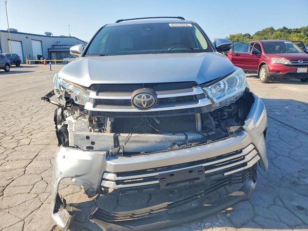 2019 TOYOTA HIGHLANDER
