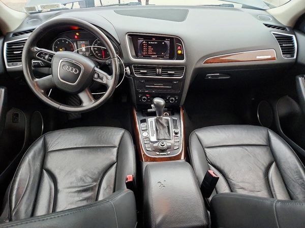 2012 AUDI Q5 Premium Plus