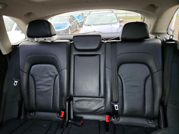 2012 AUDI Q5 Premium Plus