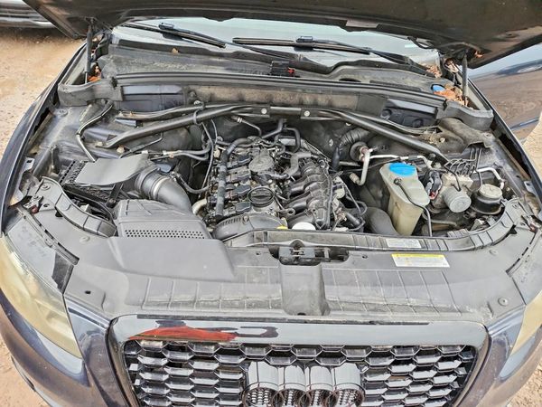 2012 AUDI Q5 Premium Plus