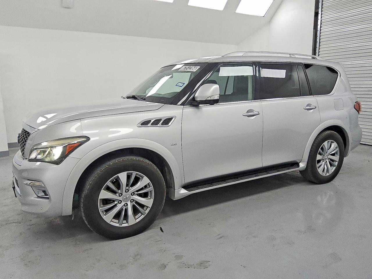 2016 INFINITI QX80 — Front 3/4