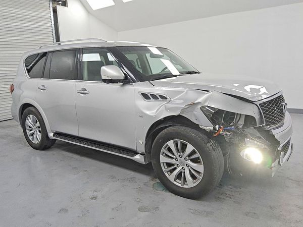 2016 INFINITI QX80 — Passenger 3/4