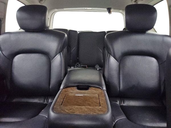 2016 INFINITI QX80 — SUVN