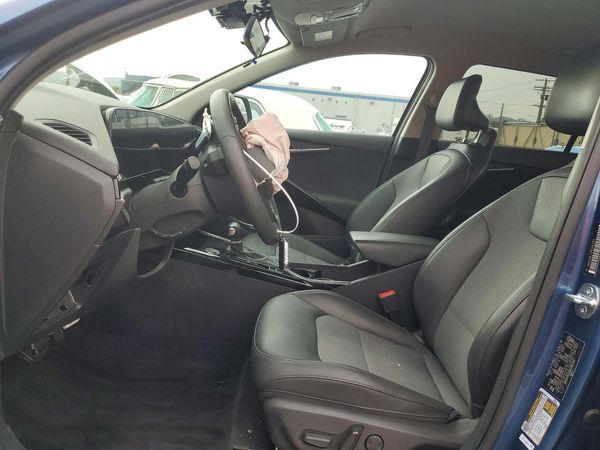 2024 KIA NIRO