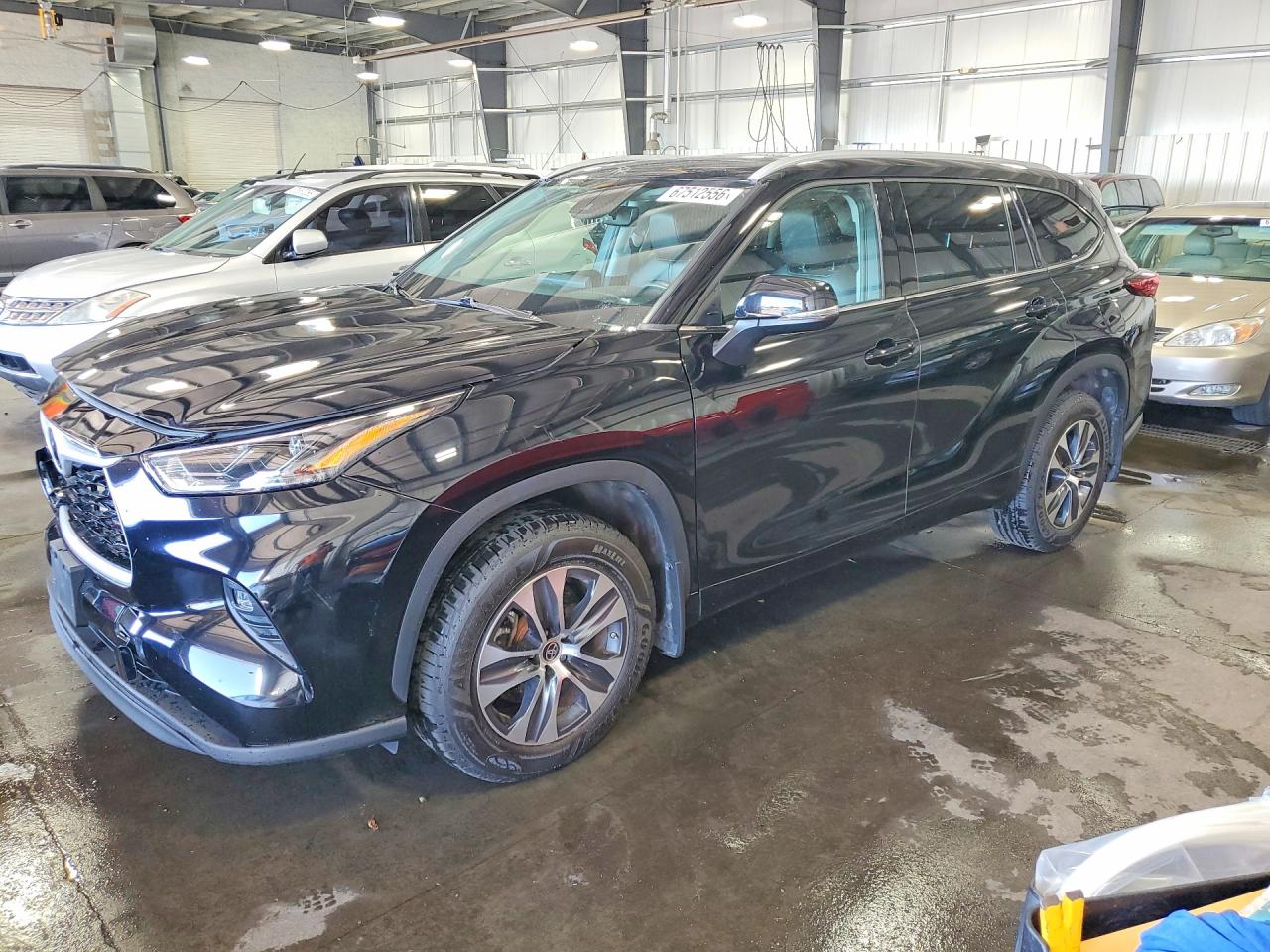 2022 TOYOTA HIGHLANDER