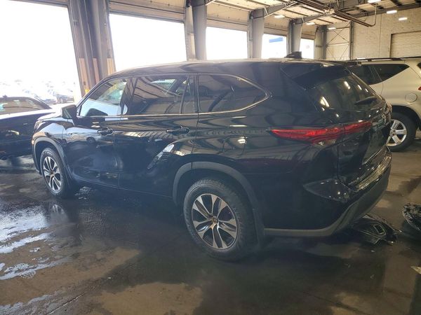 2022 TOYOTA HIGHLANDER