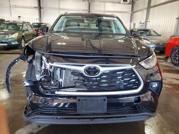 2022 TOYOTA HIGHLANDER