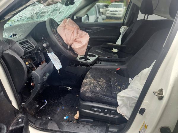 2019 HONDA PILOT EX — DENT