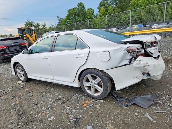 2014 TOYOTA CAMRY