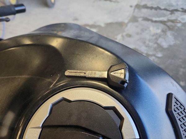 2024 KAWASAKI ZX636