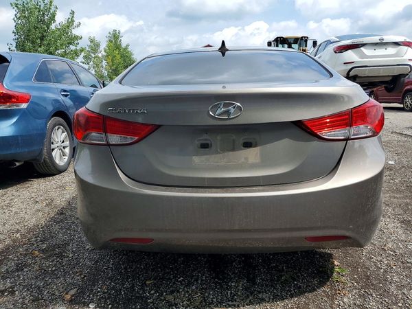 2013 HYUNDAI ELANTRA
