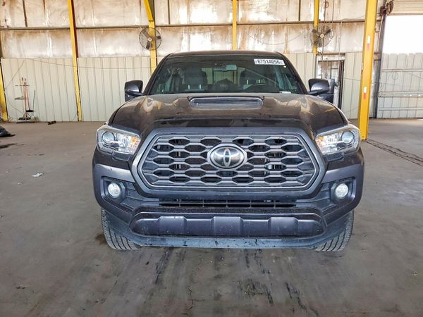 2022 TOYOTA TACOMA SR5