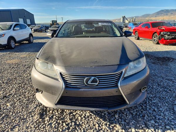 2015 LEXUS ES 300h