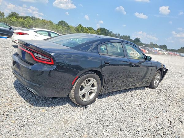 2017 DODGE CHARGER SE
