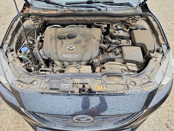 2014 MAZDA 3 Sport/GX — Engine bay
