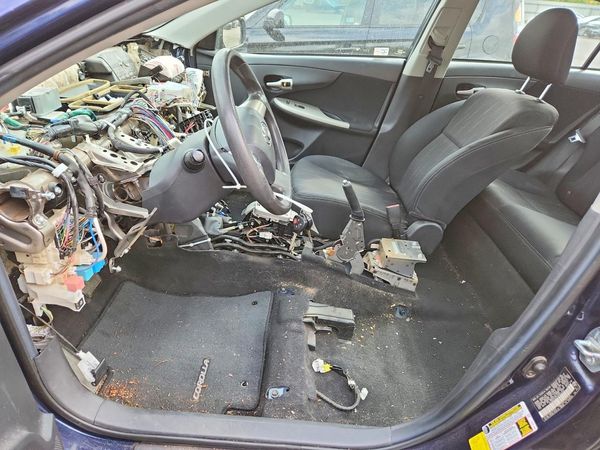 2012 TOYOTA COROLLA