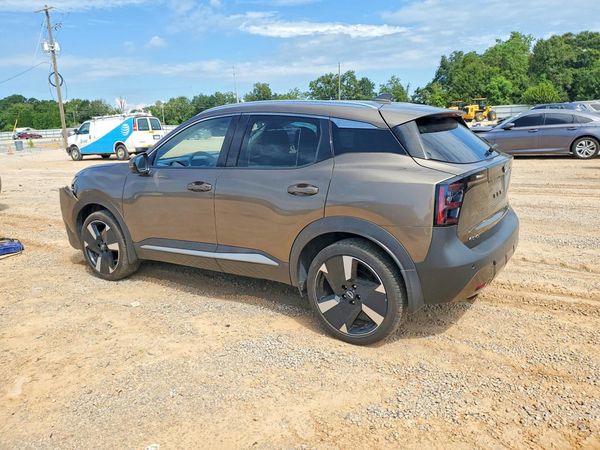2025 NISSAN KICKS