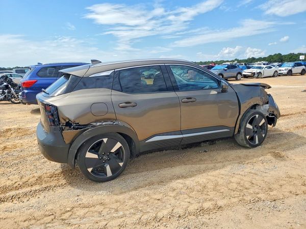 2025 NISSAN KICKS