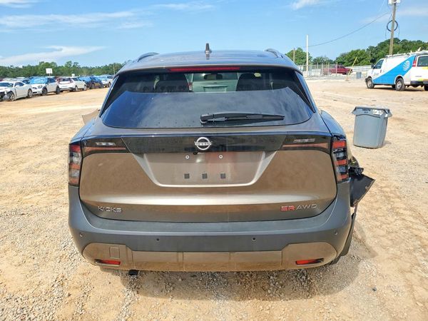 2025 NISSAN KICKS