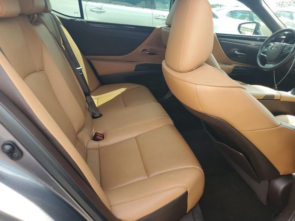 2021 LEXUS ES 350