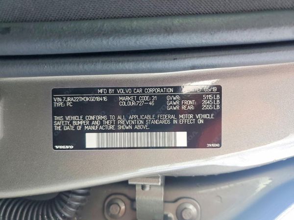 2019 VOLVO S60