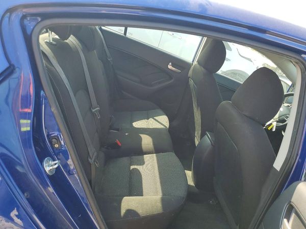 2017 KIA FORTE