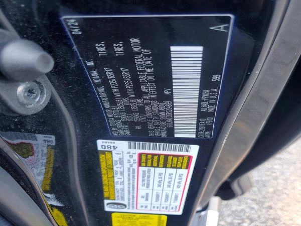 2024 TOYOTA SIENNA XLE