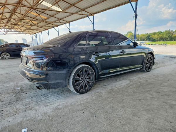 2018 AUDI A4