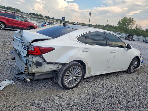 2016 LEXUS ES