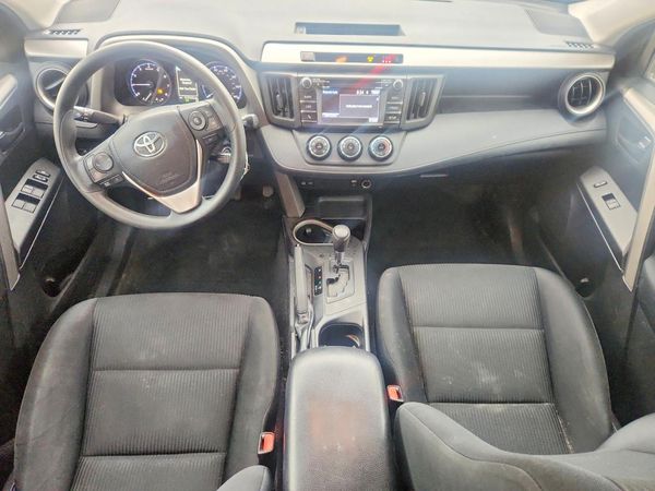 2017 TOYOTA RAV4 LE