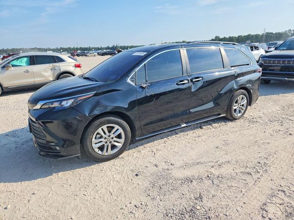 2025 TOYOTA SIENNA — DSFA — Front 3/4