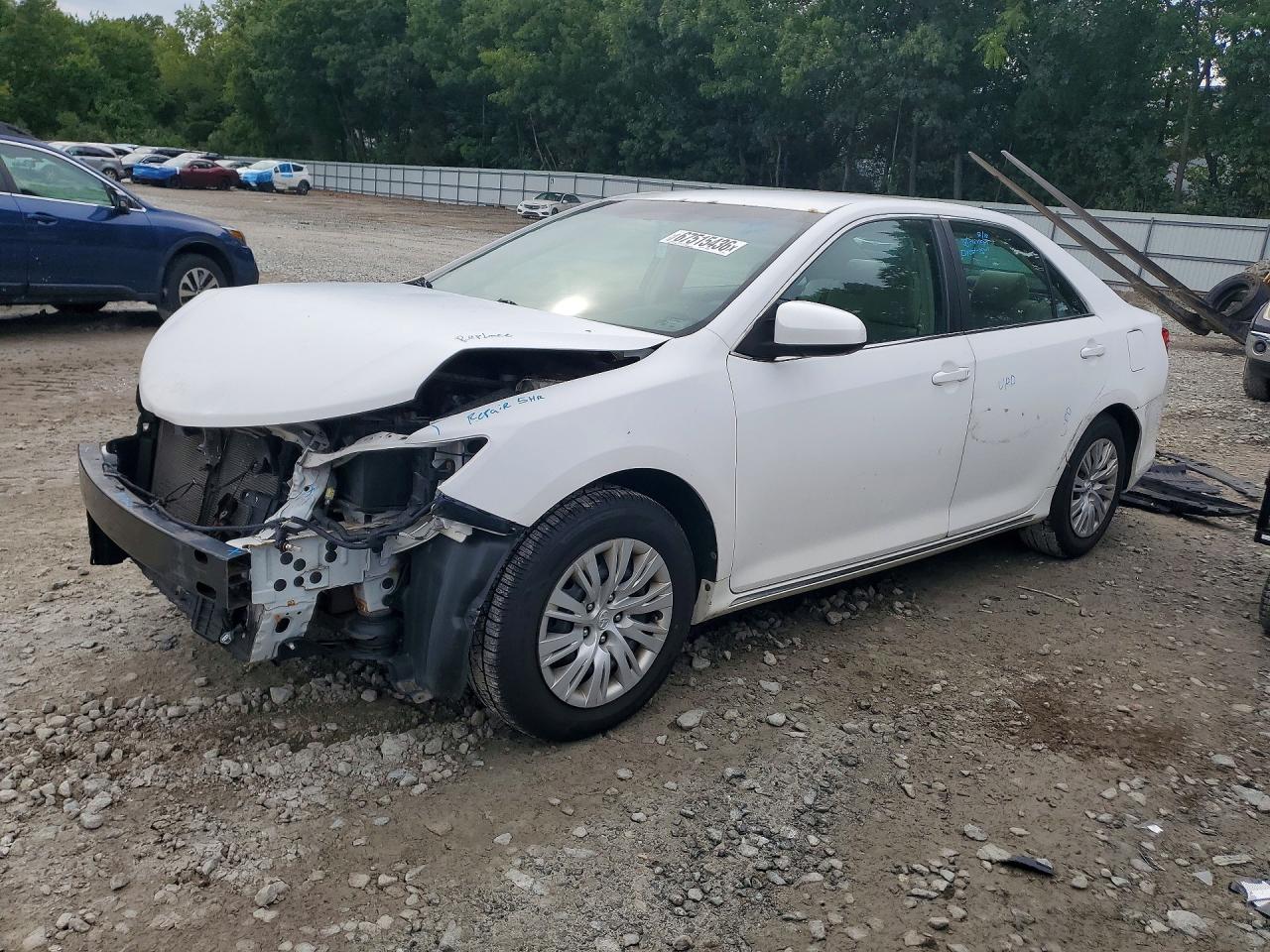 2012 TOYOTA CAMRY — Front 3/4