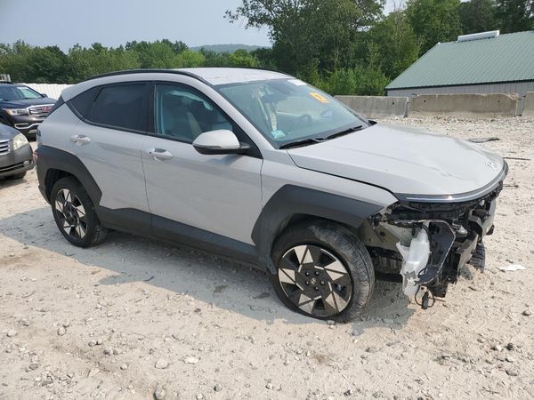 2024 HYUNDAI KONA SE