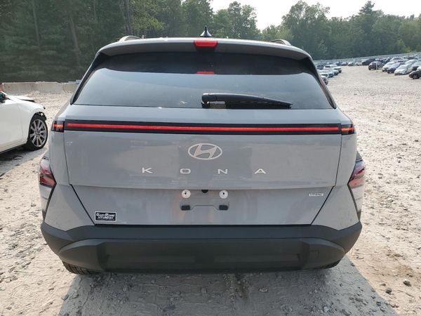 2024 HYUNDAI KONA SE
