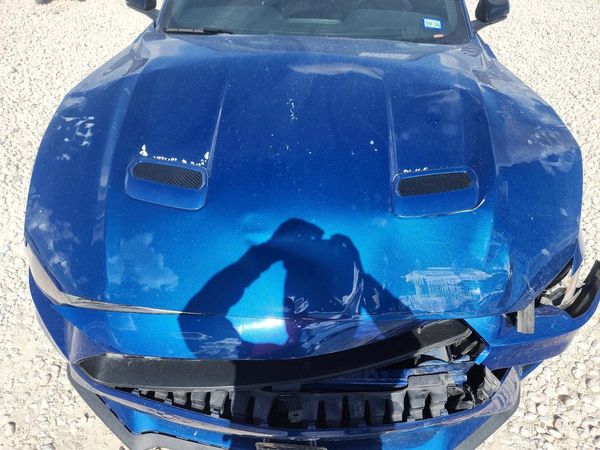 2022 FORD MUSTANG