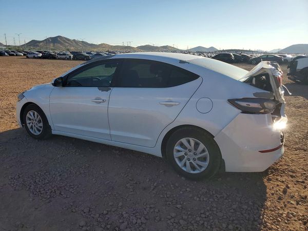 2018 HYUNDAI ELANTRA SE