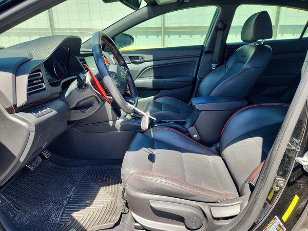 2019 HYUNDAI ELANTRA