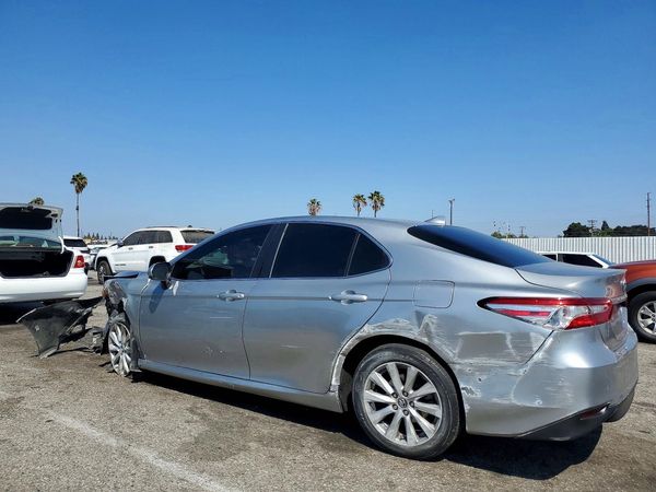 2019 TOYOTA CAMRY