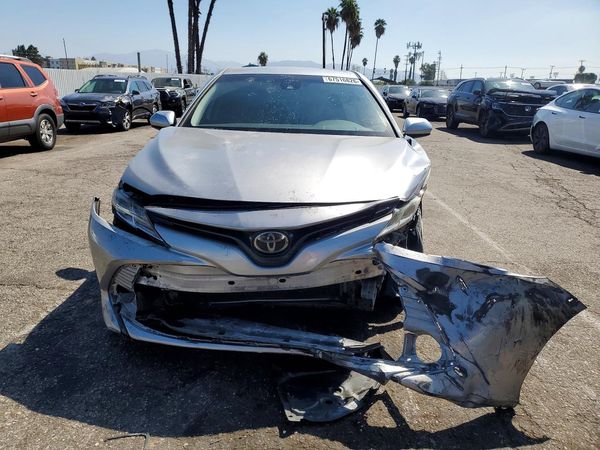 2019 TOYOTA CAMRY
