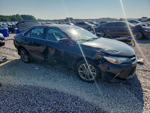2015 TOYOTA CAMRY