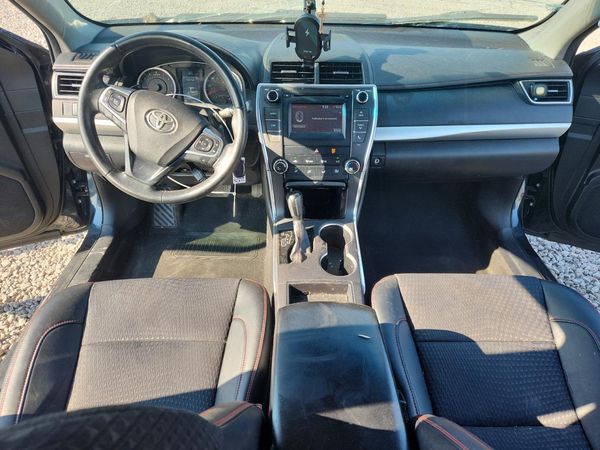 2015 TOYOTA CAMRY