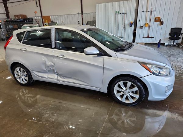 2012 HYUNDAI ACCENT GLS (Middle grade)