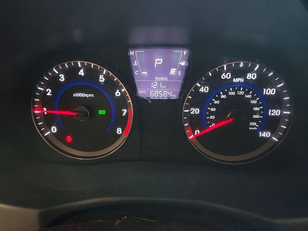 2012 HYUNDAI ACCENT GLS (Middle grade)